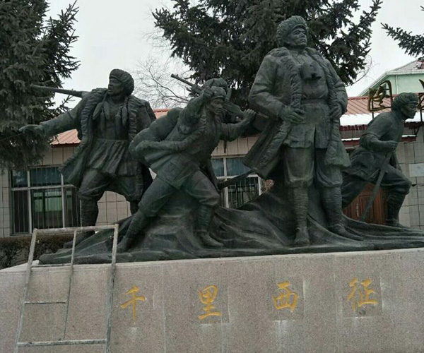 廣場(chǎng)雕塑－千里西征