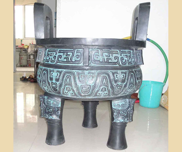 青銅鼎