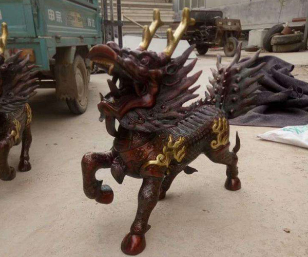 仿古銅麒麟